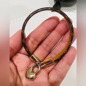 Louis Vuitton, Jewelry, Authentic Louis Vuitton Crazy In Lock Bracelet